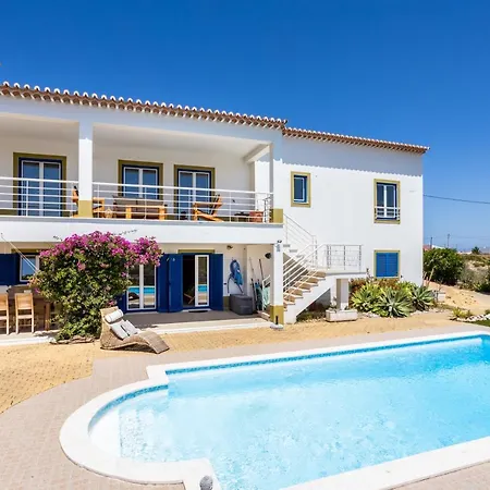 A Good Place Portugal Villa *
